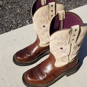 Ariat cowgirl boots